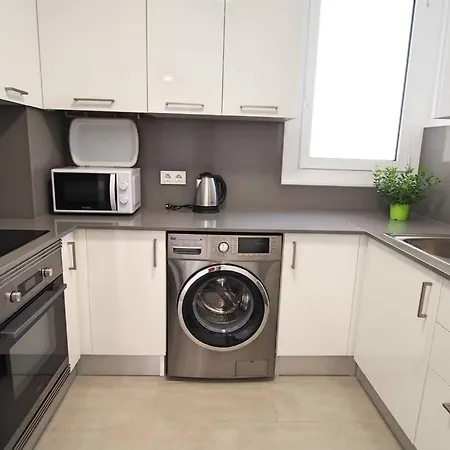 شقة Sleep & Stay -Brand New Apt Up To 5 Guests W/Airco *