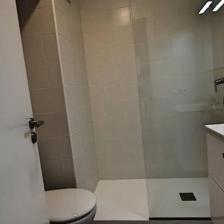 Sleep & Stay -Brand New Apt Up To 5 Guests W/Airco Apartment Gerona