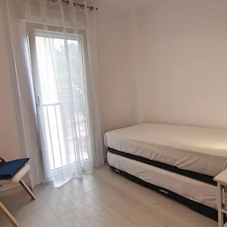 Sleep & Stay -Brand New Apt Up To 5 Guests W/Airco * Gerona